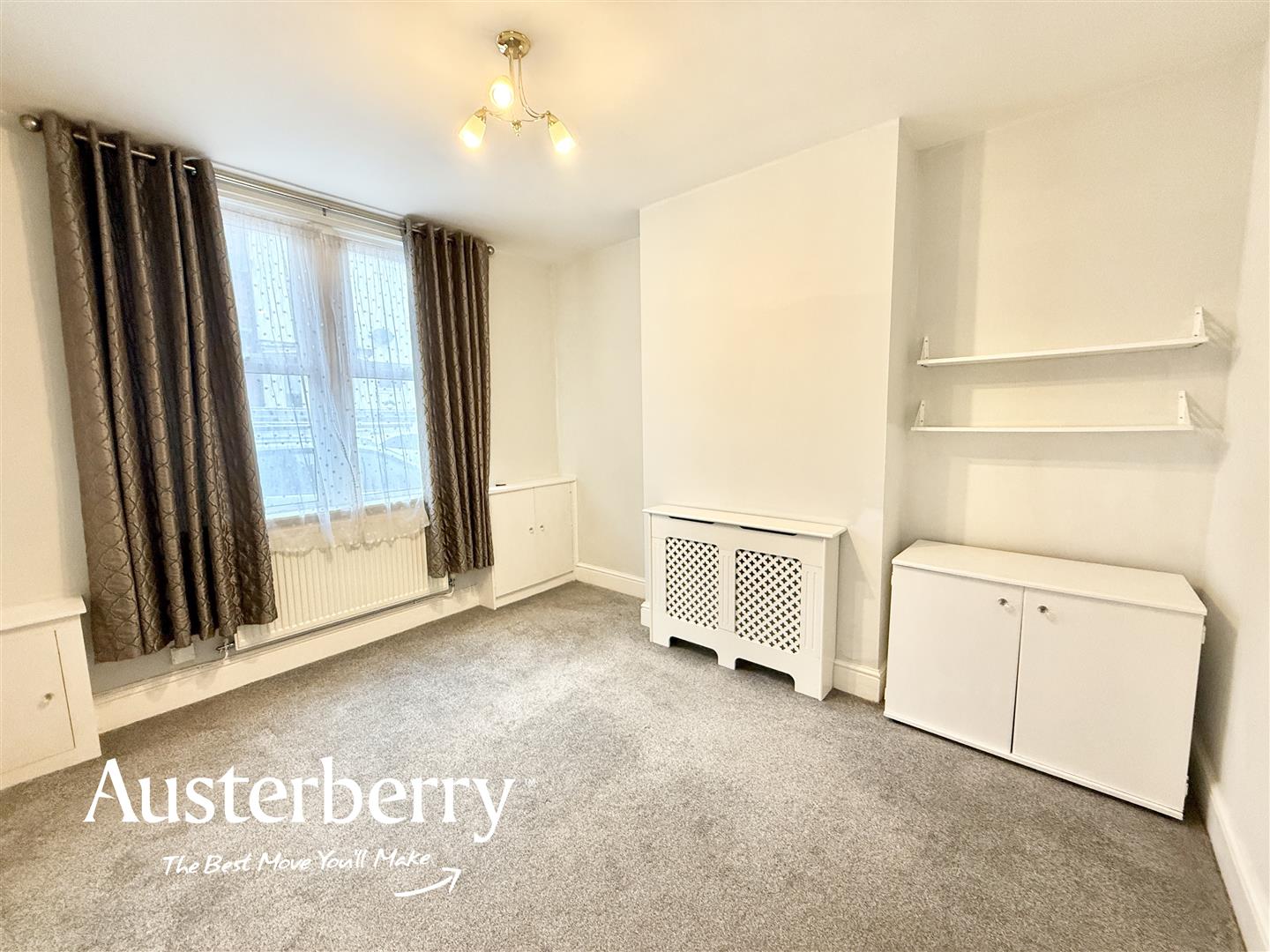 3 bed property in Harris Street, Stoke-On-Trent